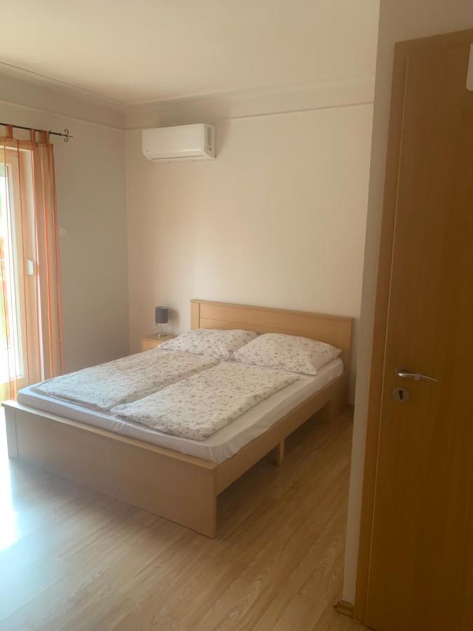 Gabor Aron Apartment Hajdúszoboszló Exterior foto